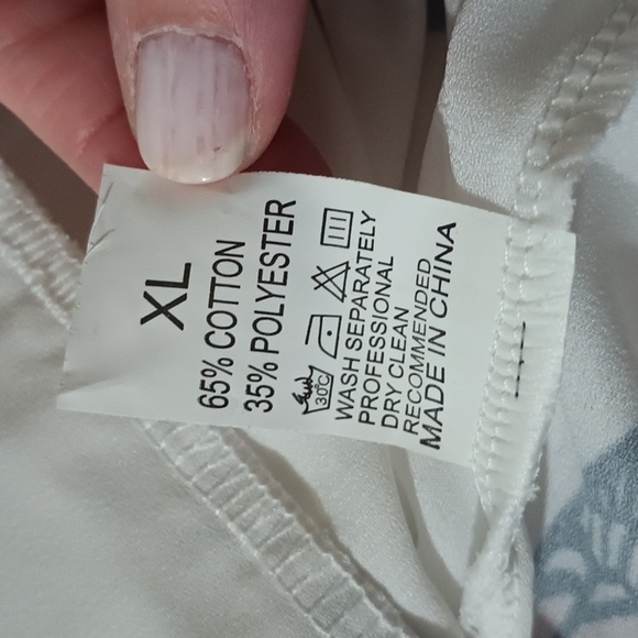 Butterfly XL Button Front V-Neck Long Sleeve with Elastic Cuff - Picture 5 of 5